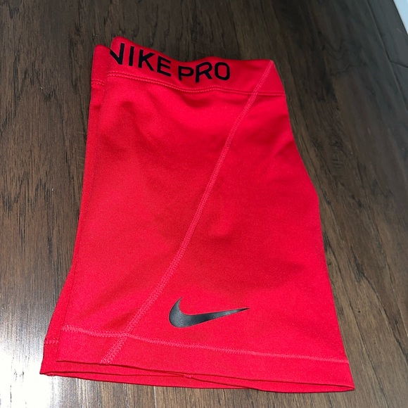 TWO Nike spandex shorts in size small - Picture 4 of 6